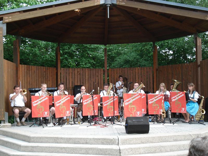 WNT Serenade 2008_2.JPG